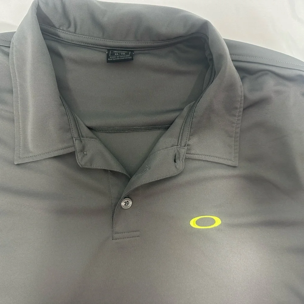 Oakley Men's Polo Shirt in Gray with Yellow Logo - Picture 5 of 11